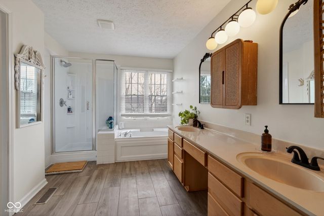 12033 Flint Stone Court, Fishers, IN 46037