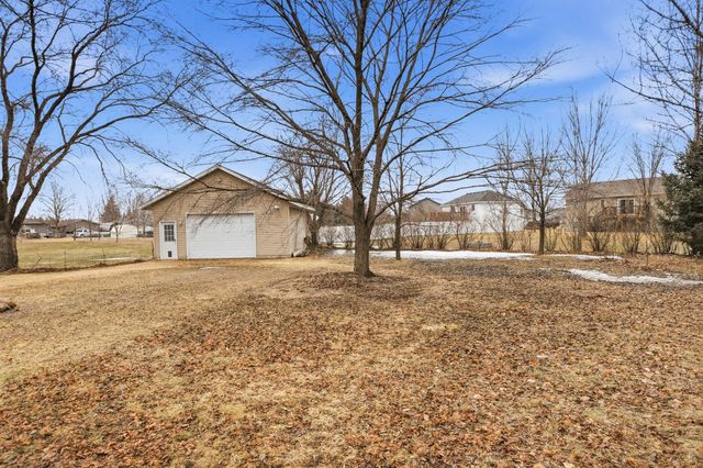 105 Iris Lane NE, Saint Joseph, MN 56374