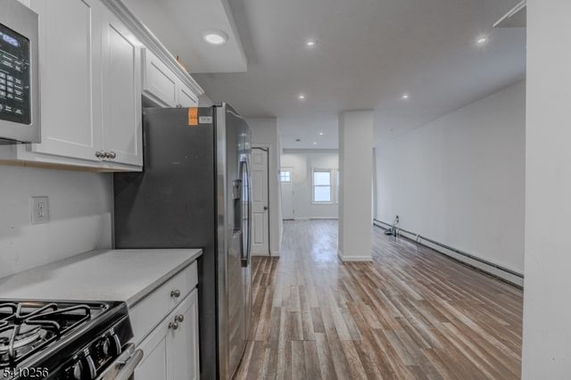 562 S 18Th St, Newark City, NJ 07103