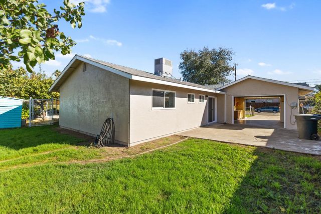 1106 Circuit Dr, Roseville, CA 95678