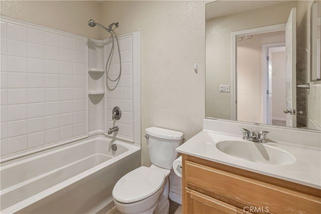 1525 La Sierra Street, Merced, CA 95348