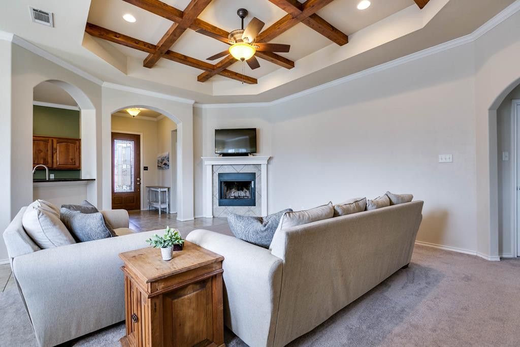 Image 3 of property listing at 234 Norwood Drive, San Angelo, TX 76903