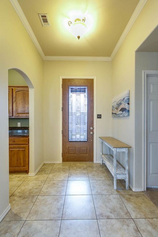 Image 4 of property listing at 234 Norwood Drive, San Angelo, TX 76903