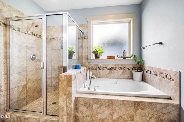 51 Tarwick Avenue, Chapel Hill, NC 27516