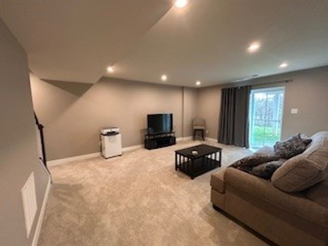 155 Melinda Ct, Sewickley, PA 15143