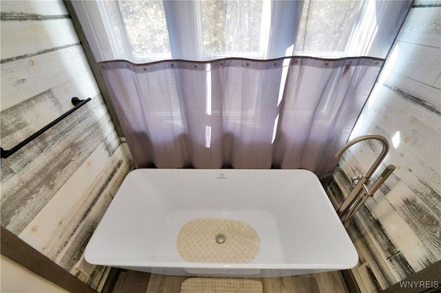 548 Herr Road, Evans, NY 14006