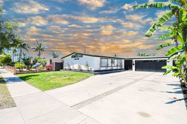 2306 Park, Santa Ana, CA 92707