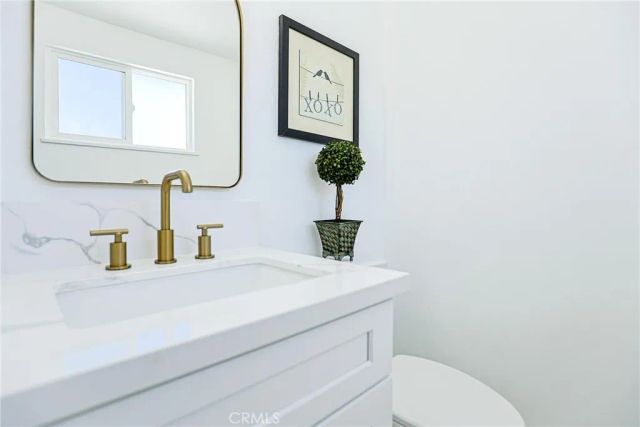 2306 Park, Santa Ana, CA 92707