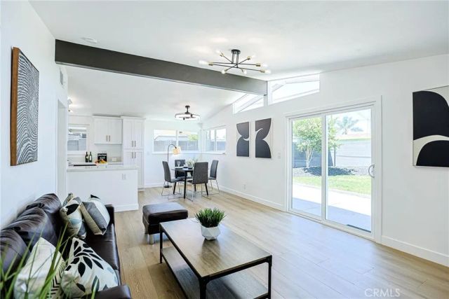 2306 Park, Santa Ana, CA 92707
