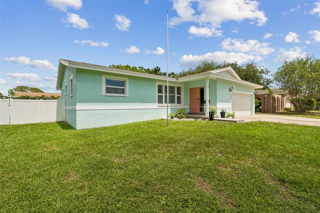 6035 19TH STREET NE, St Petersburg, FL 33703