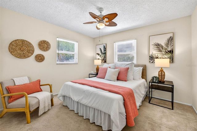 6035 19TH STREET NE, St Petersburg, FL 33703