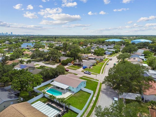 6035 19TH STREET NE, St Petersburg, FL 33703