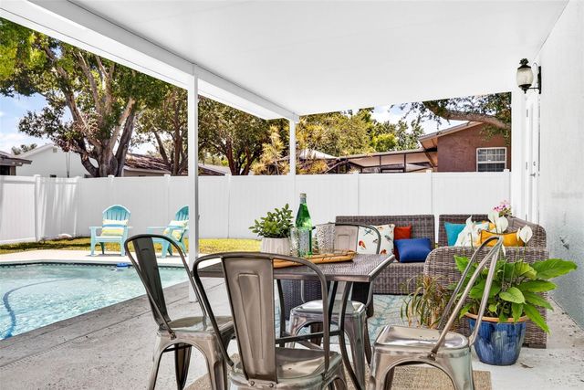 6035 19TH STREET NE, St Petersburg, FL 33703