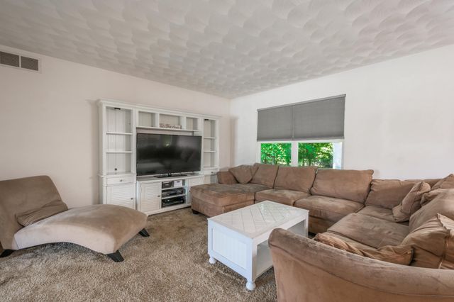 132 Kensington Court, Battle Creek City, MI 49015