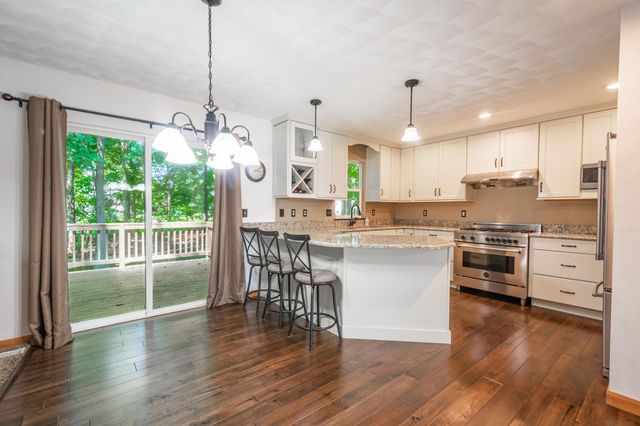 132 Kensington Court, Battle Creek City, MI 49015