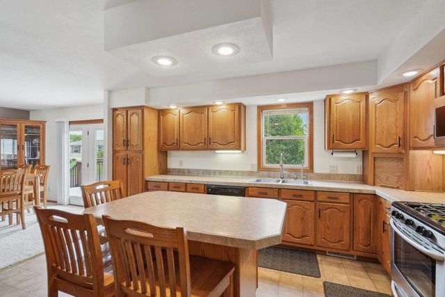 5441 Kalesey Court #91, Waunakee, WI 53597