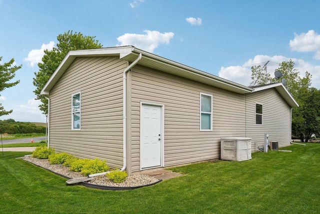 5441 Kalesey Court #91, Waunakee, WI 53597