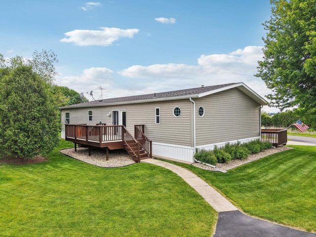 5441 Kalesey Court #91, Waunakee, WI 53597