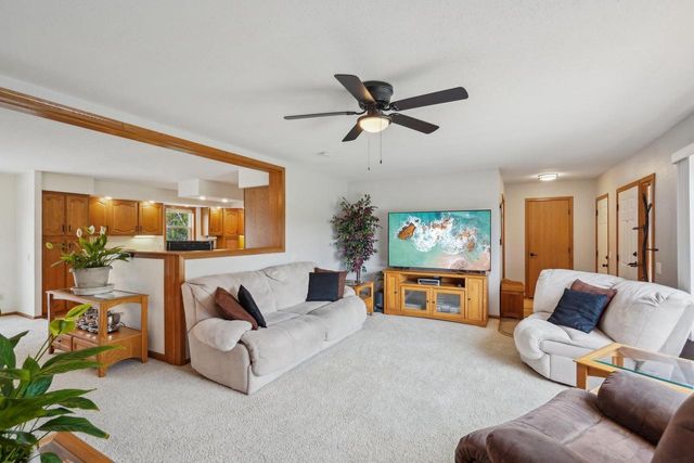 5441 Kalesey Court #91, Waunakee, WI 53597