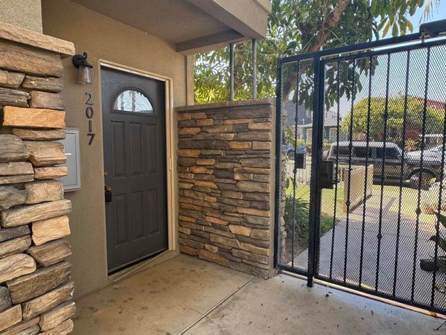 2017 Oliver, San Diego, CA 92109