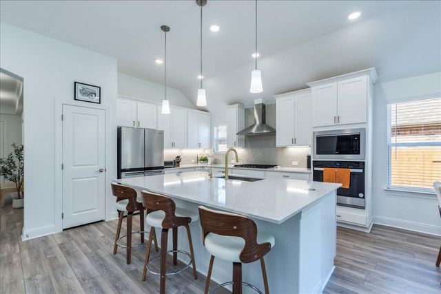 286 Muddy Creek WAY, Kyle, TX 78640