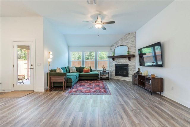 286 Muddy Creek WAY, Kyle, TX 78640