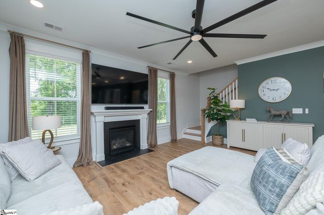 10 Stony Run Lane, Simpsonville, SC 29681