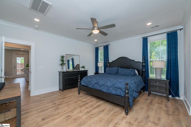 10 Stony Run Lane, Simpsonville, SC 29681
