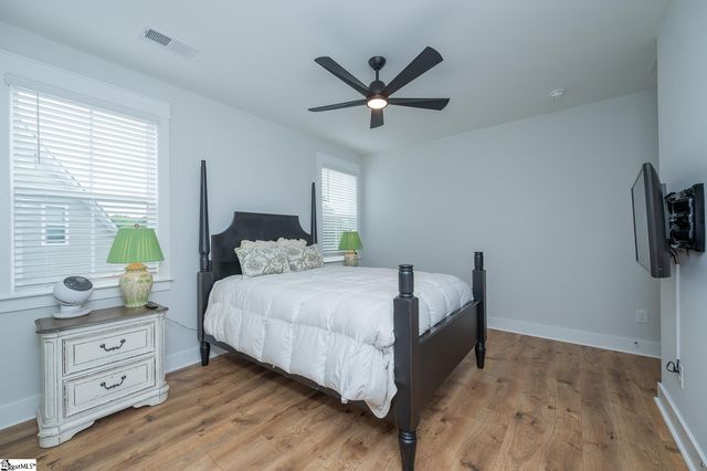10 Stony Run Lane, Simpsonville, SC 29681