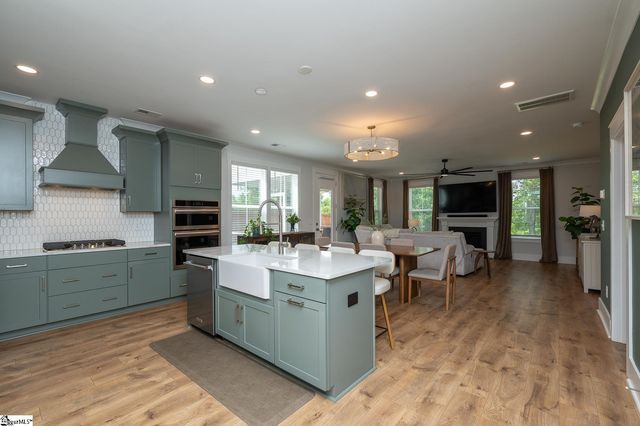 10 Stony Run Lane, Simpsonville, SC 29681