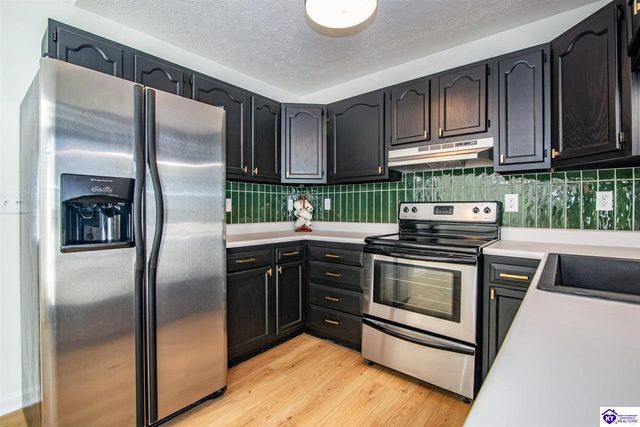 702 Andra Drive, Radcliff, KY 40160