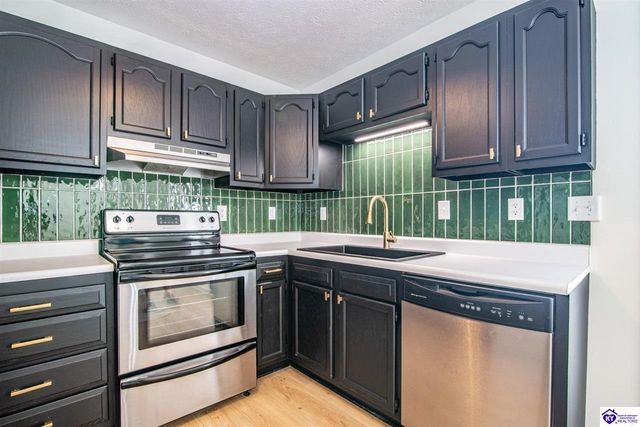 702 Andra Drive, Radcliff, KY 40160