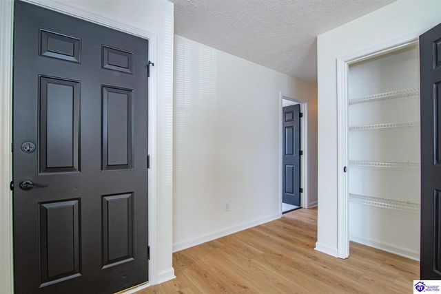 702 Andra Drive, Radcliff, KY 40160