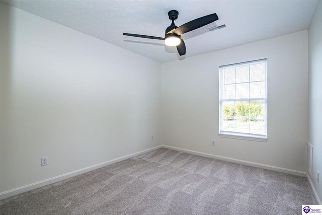 702 Andra Drive, Radcliff, KY 40160