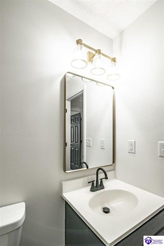 702 Andra Drive, Radcliff, KY 40160