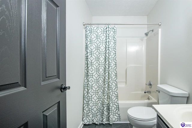 702 Andra Drive, Radcliff, KY 40160