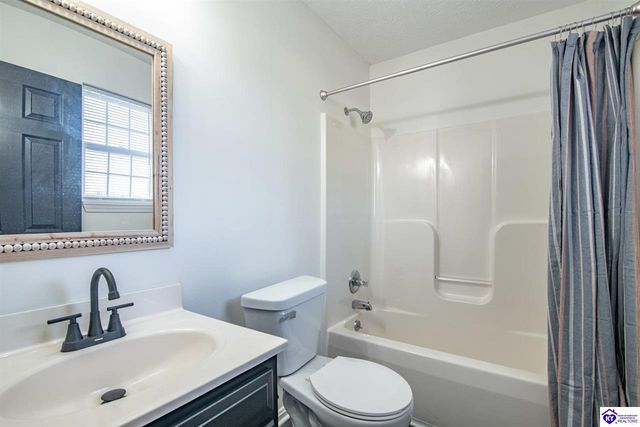 702 Andra Drive, Radcliff, KY 40160