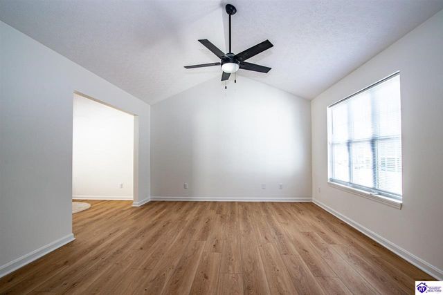 702 Andra Drive, Radcliff, KY 40160