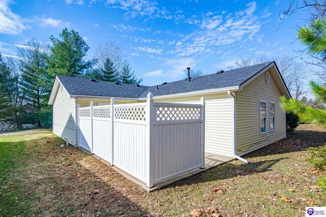 702 Andra Drive, Radcliff, KY 40160