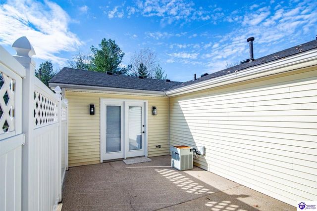 702 Andra Drive, Radcliff, KY 40160