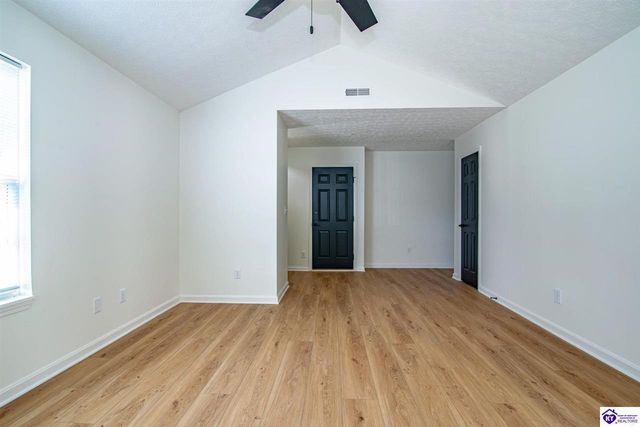 702 Andra Drive, Radcliff, KY 40160