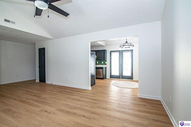 702 Andra Drive, Radcliff, KY 40160