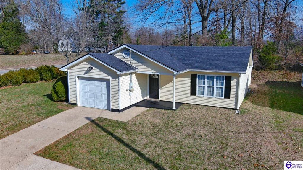 702 Andra Drive, Radcliff, KY 40160