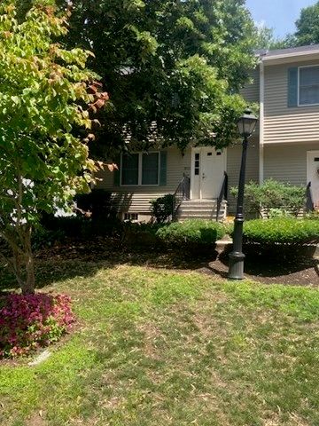 801 Manor Terrace 801, Lexington, MA 02420
