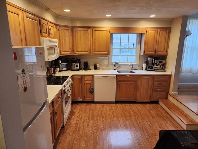 801 Manor Terrace 801, Lexington, MA 02420