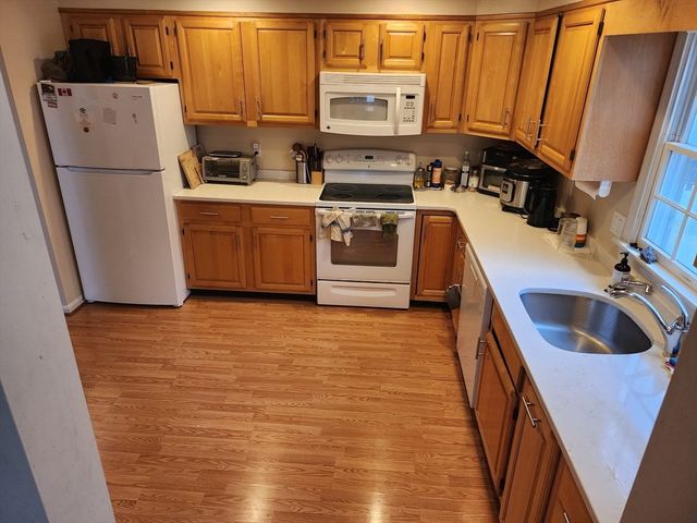 801 Manor Terrace 801, Lexington, MA 02420