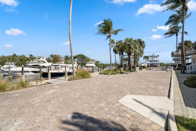 16613 Hidden Cove Drive, Jupiter, FL 33477