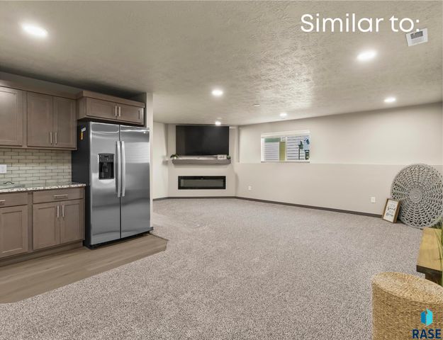 910 Birch St Street, Harrisburg, SD 57032