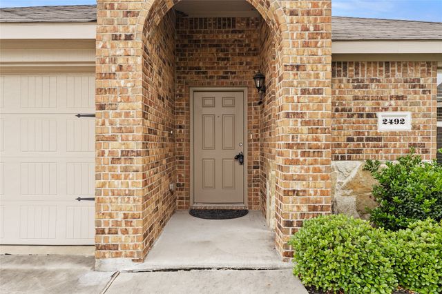 2492 Saldana Drive, Fate, TX 75189