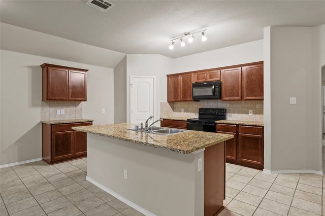 2492 Saldana Drive, Fate, TX 75189